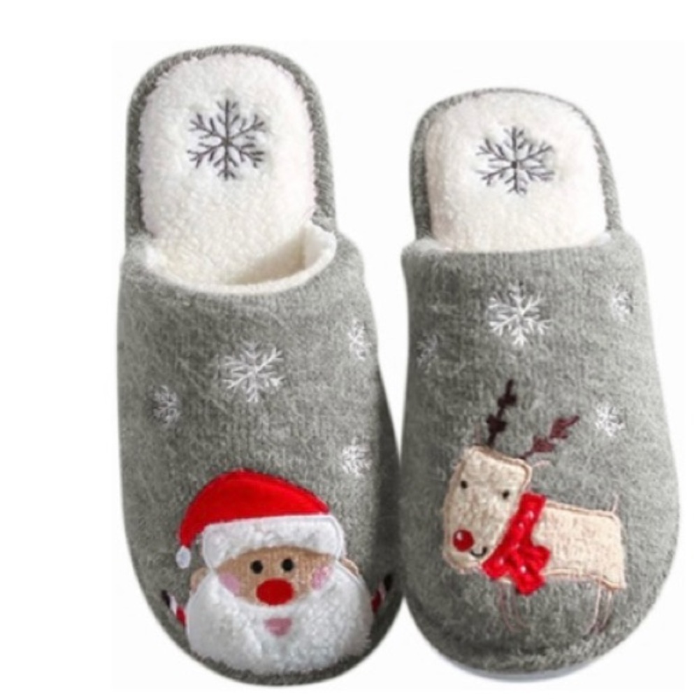 NEW- Haute Edition Women’s scuff slide slippers. Size L